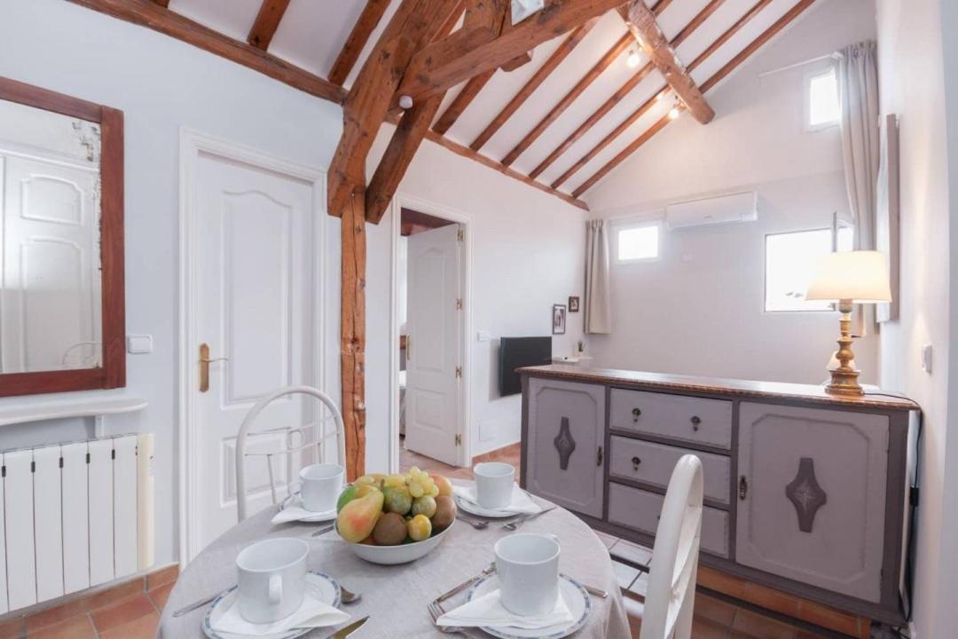 Cozy One-Bedroom Penthhouse La Latina Madrid Dış mekan fotoğraf
